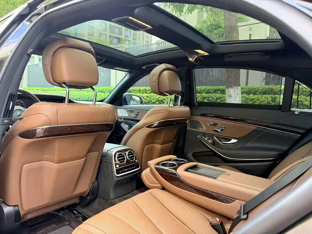 Mercedes-Benz S-Class — миниатюра 6