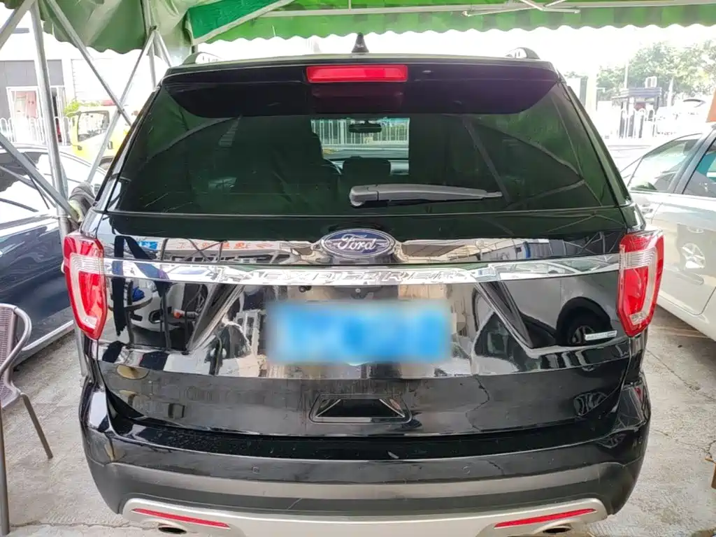 Ford Explorer (Import) — миниатюра 6
