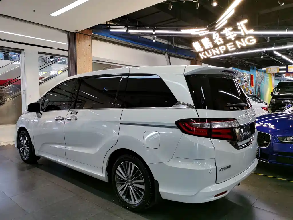 Honda Odyssey — миниатюра 3