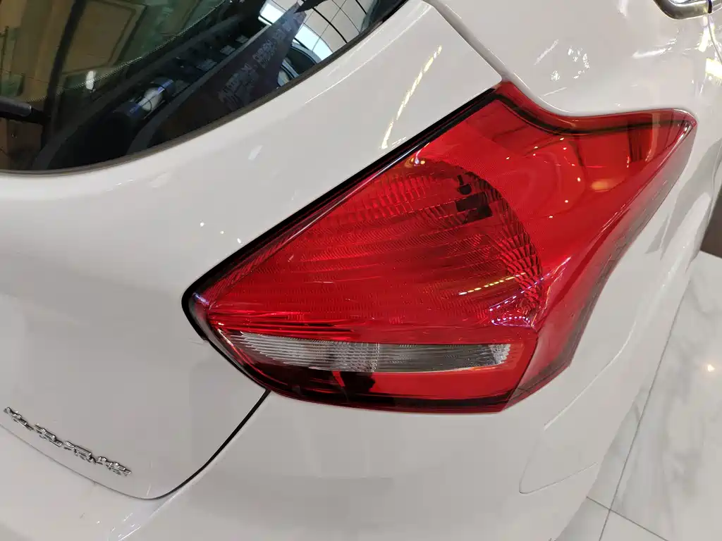 Ford Focus — миниатюра 17