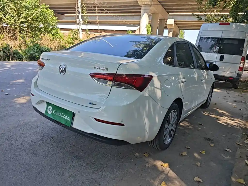 Buick Excelle — миниатюра 7