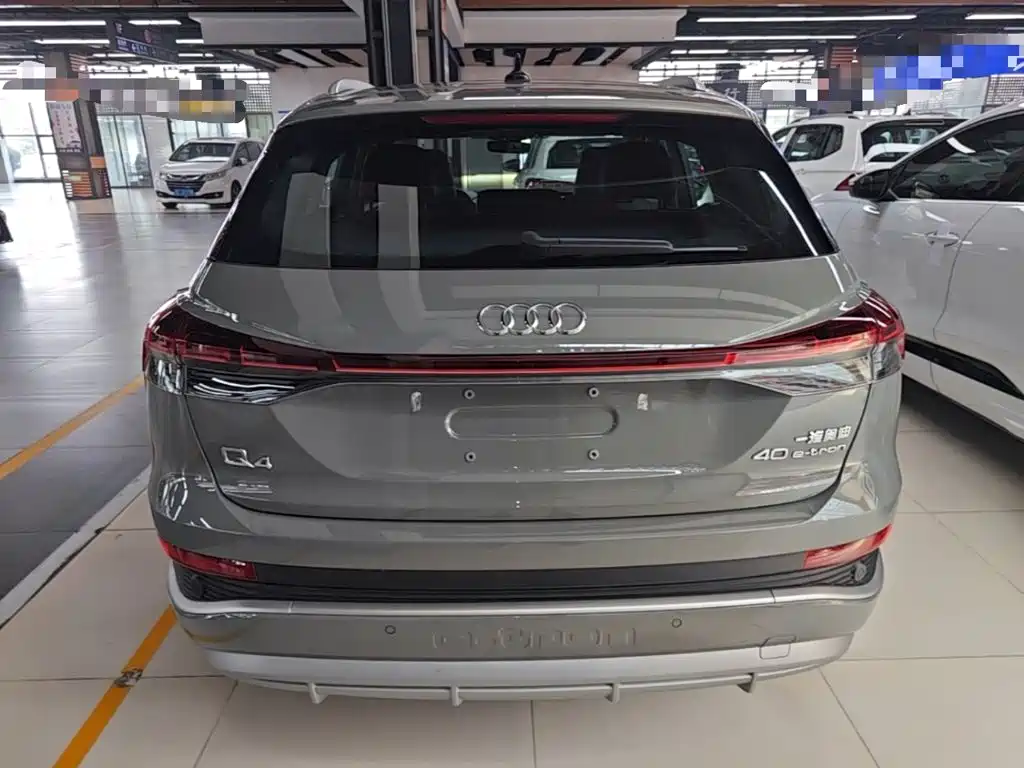 Audi Q4 e-tron — миниатюра 6