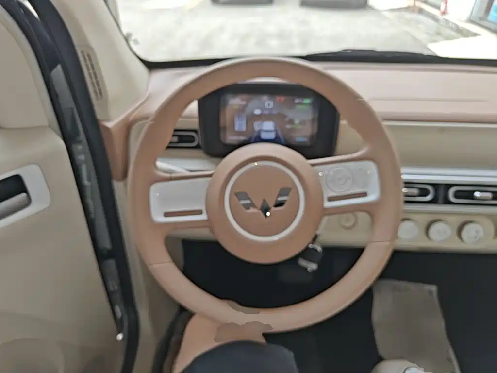 Wuling MINIEV — миниатюра 11