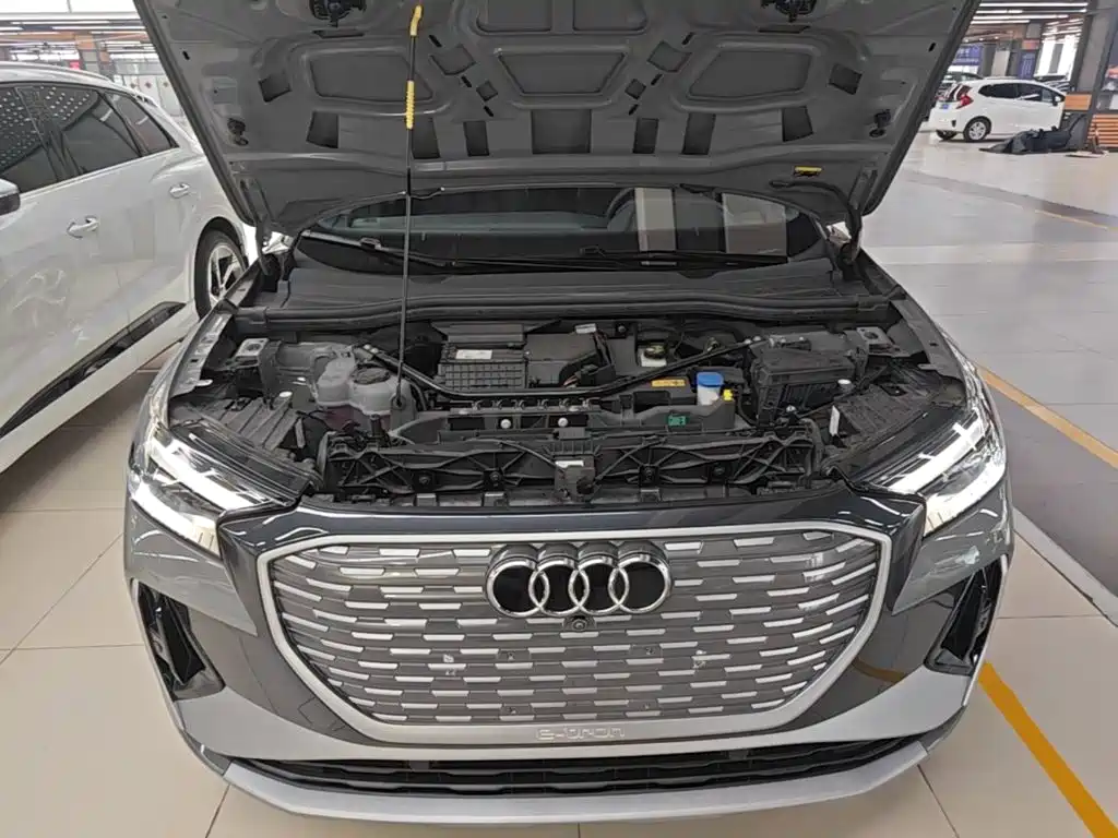Audi Q4 e-tron — миниатюра 20