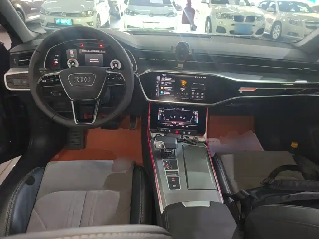 Audi A6L New Energy — миниатюра 10