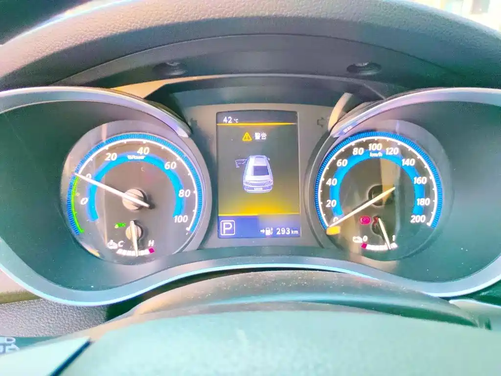 Venucia D60 EV — миниатюра 4
