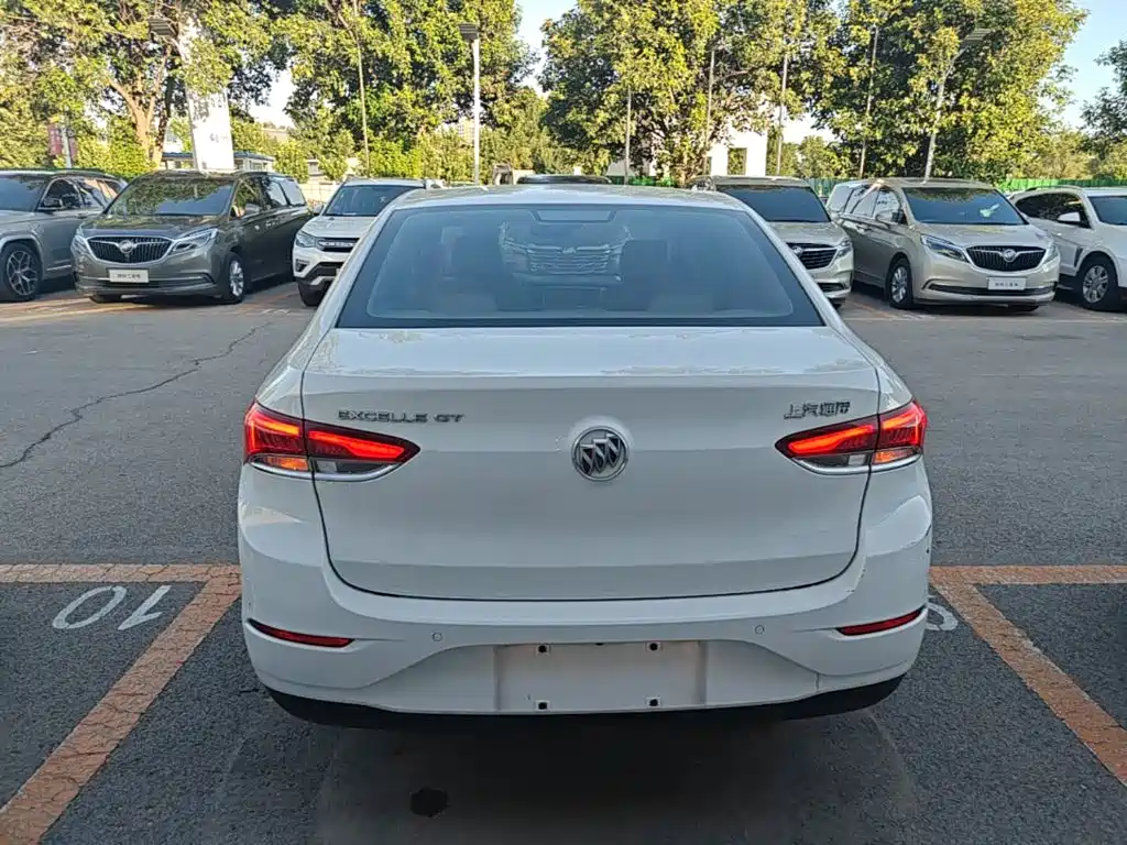 Buick Excelle — миниатюра 6
