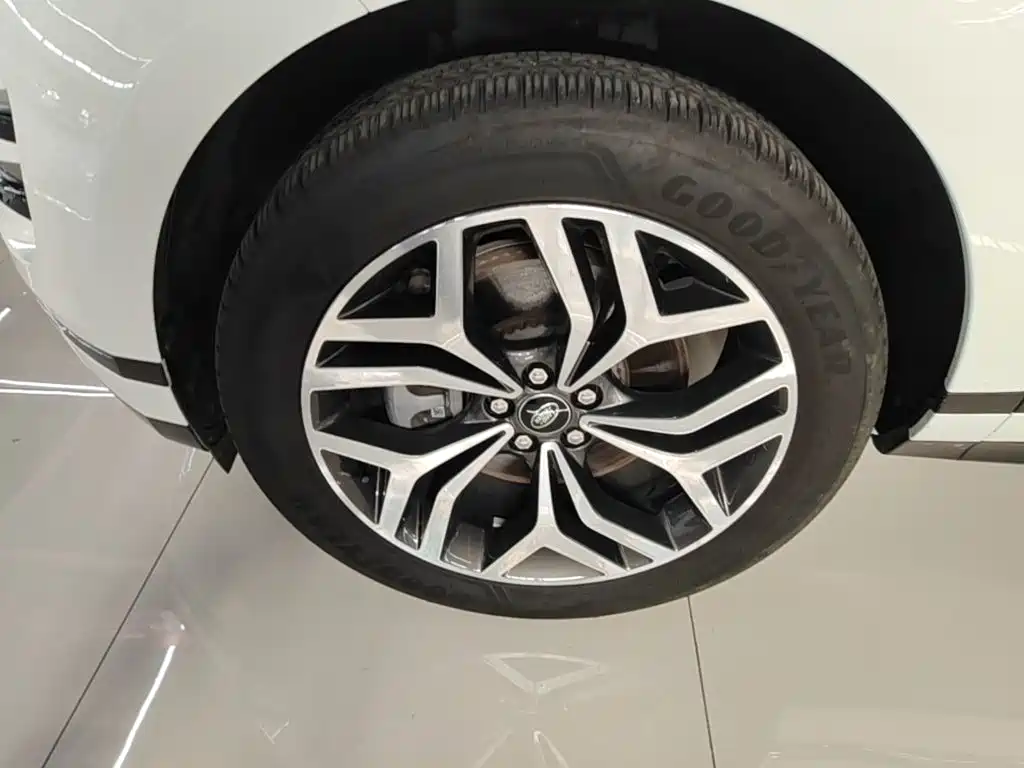 Land Rover Evoque — миниатюра 23