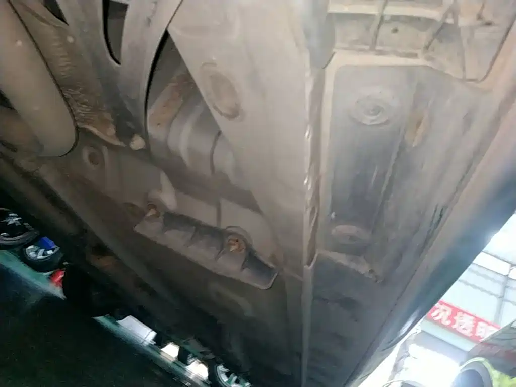 Toyota Yaris L — миниатюра 21