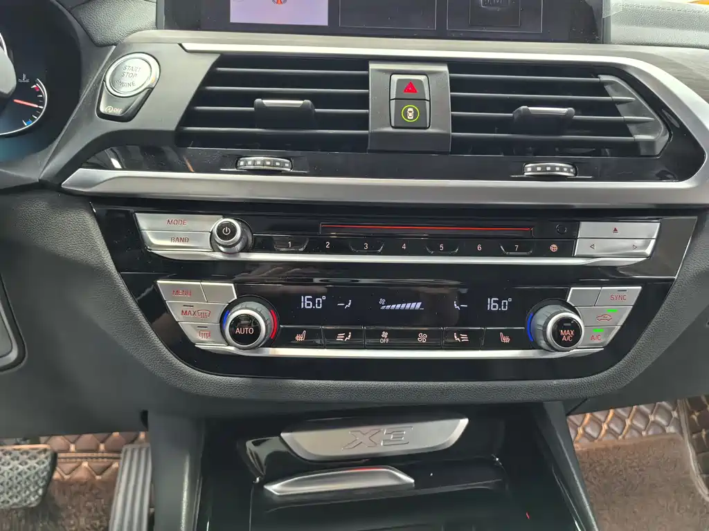 BMW X3 — миниатюра 13