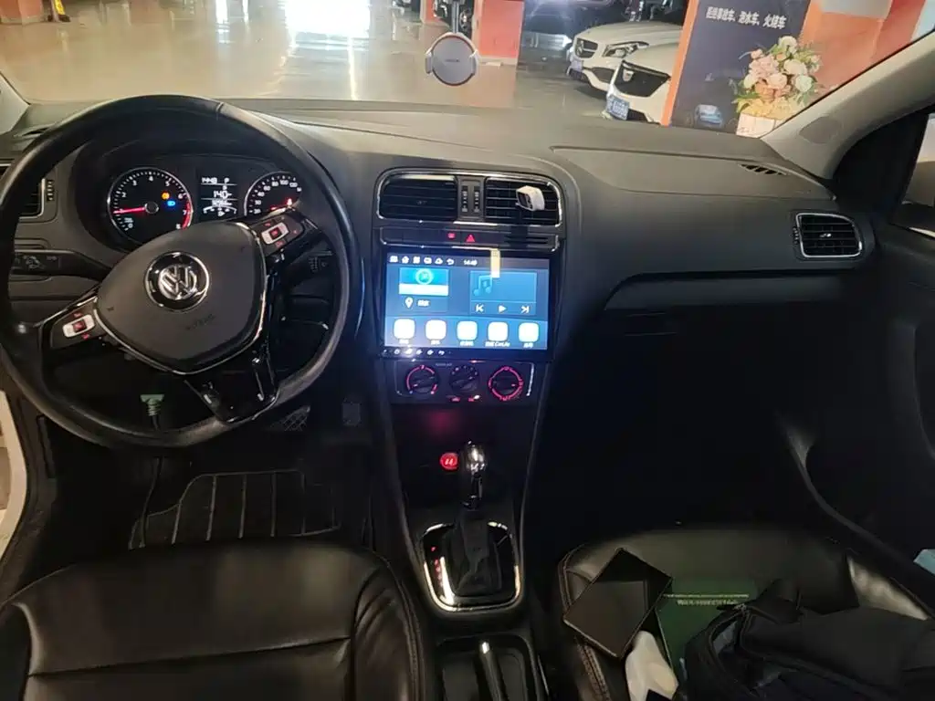 Volkswagen Polo — миниатюра 14