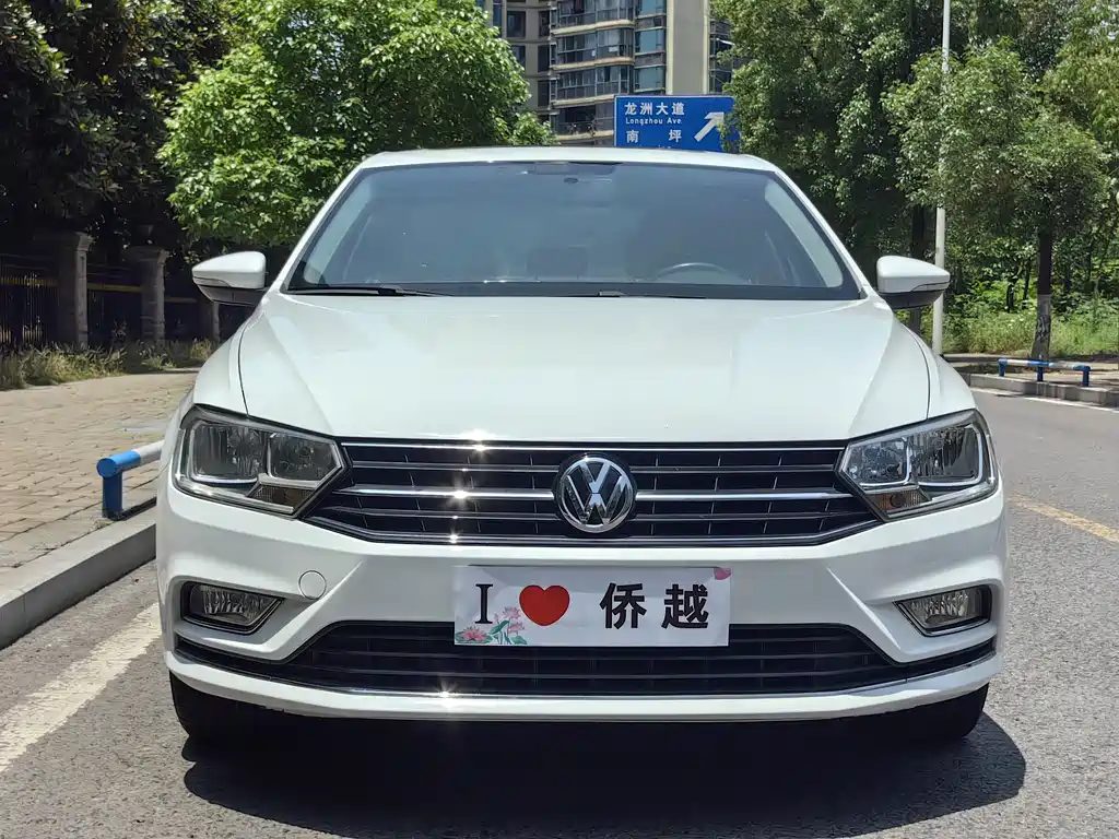 Volkswagen Bora 2016 1.6L AT Comfort