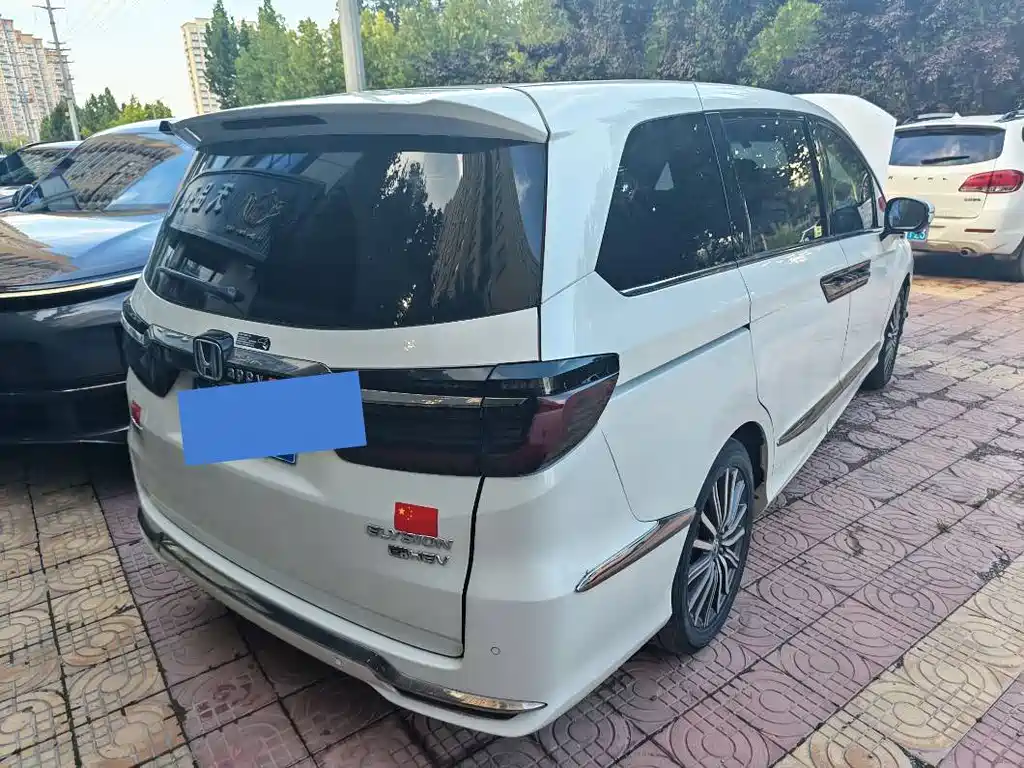 Honda Elysion — миниатюра 11
