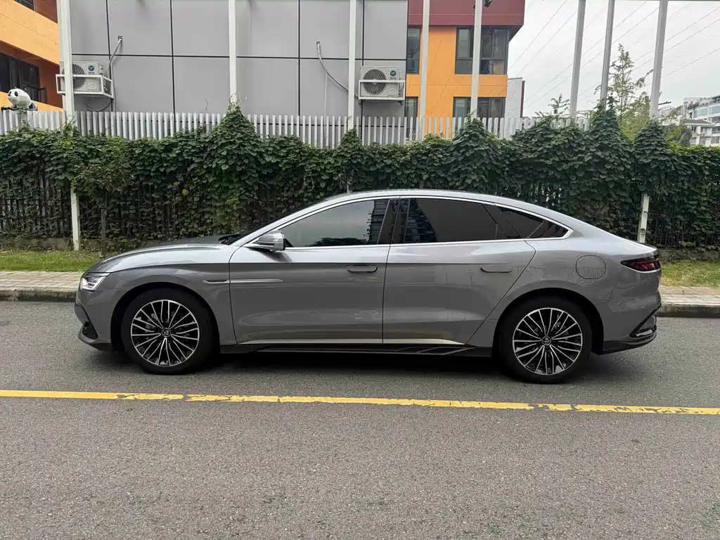 BYD Han — миниатюра 7