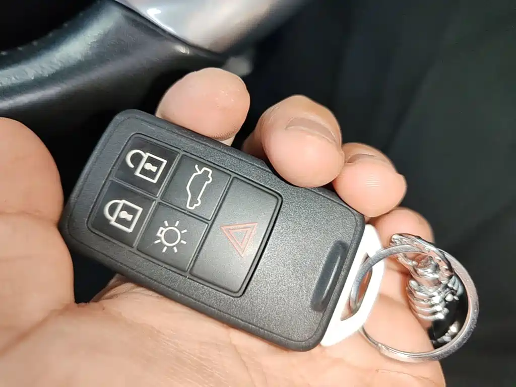 Volvo V40 — миниатюра 9