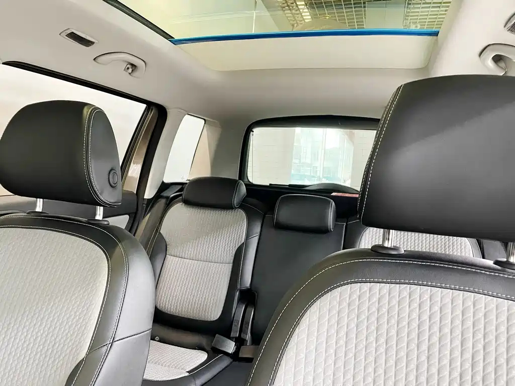 Skoda Yeti — миниатюра 17