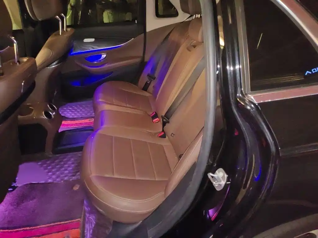 Mercedes-Benz E-Class — миниатюра 15
