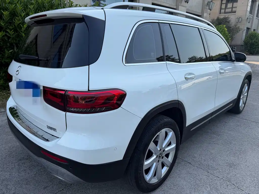Mercedes-Benz GLB — миниатюра 8