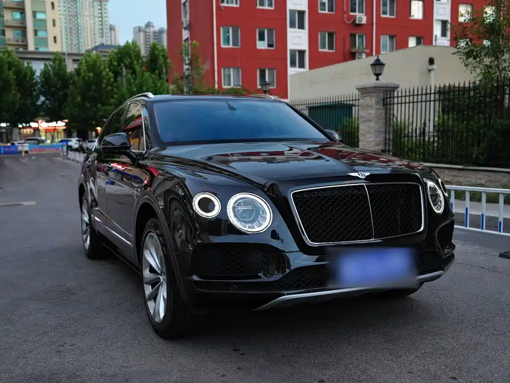 Bentley Bentayga — миниатюра 2