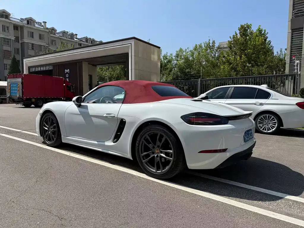 Porsche 718 2018 Boxster 2.0T