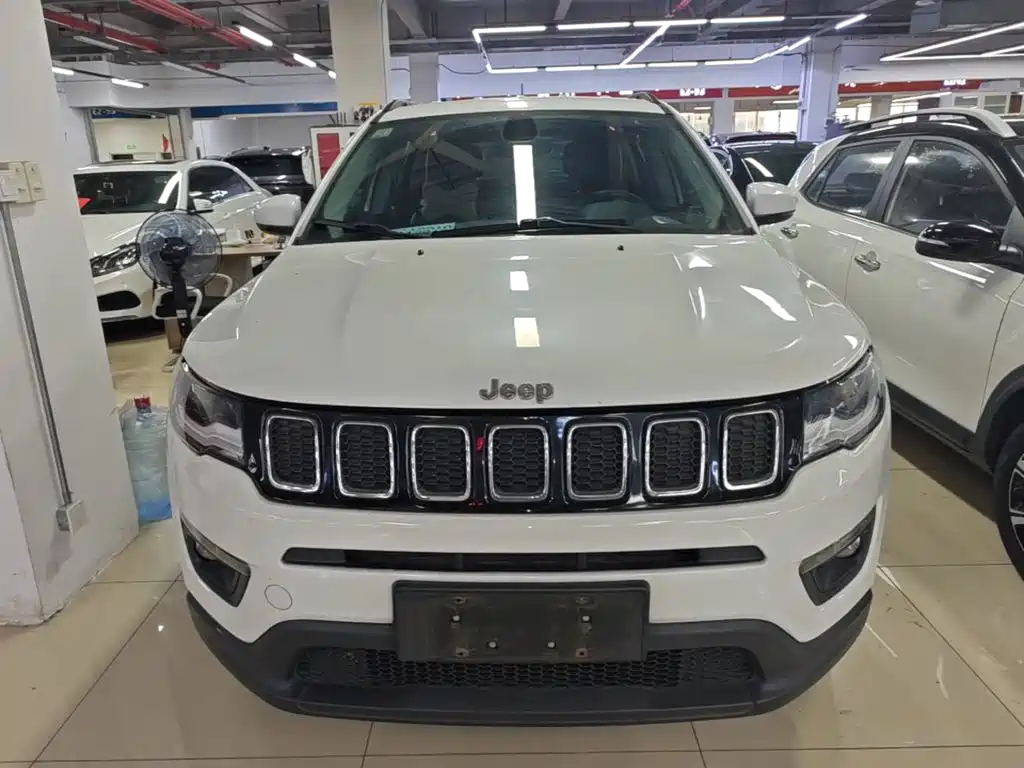 Jeep Compass — миниатюра 3