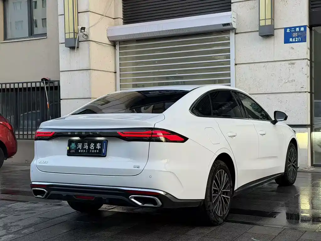 Geely Emgrand — миниатюра 10