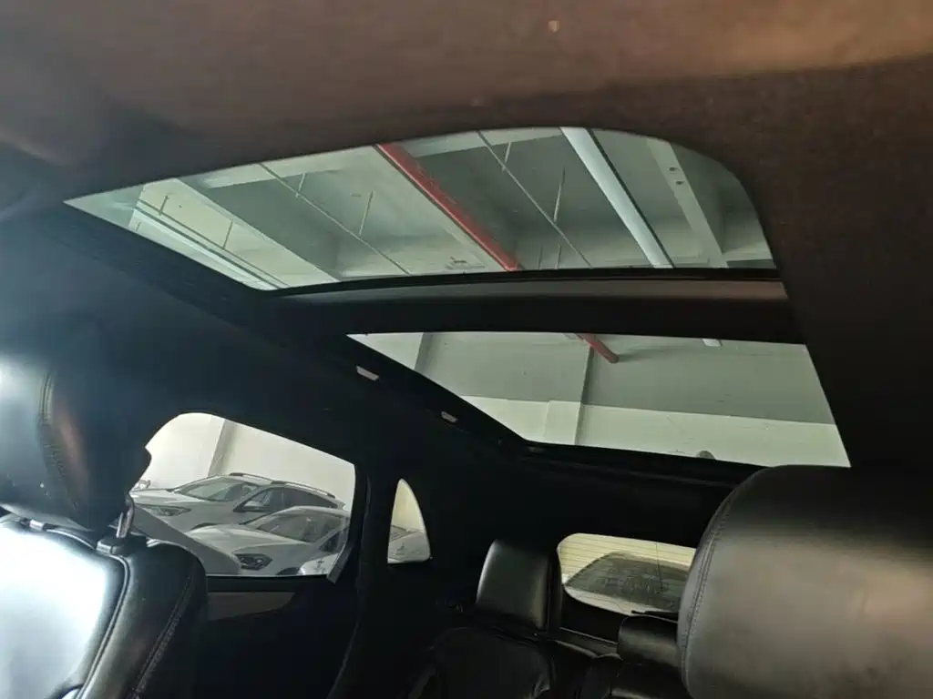 Lincoln MKC — миниатюра 18