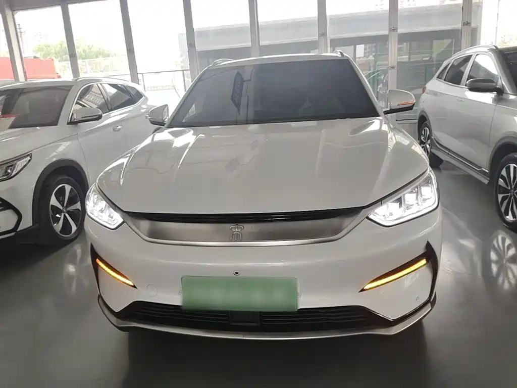 BYD PLUS New Energy — миниатюра 3