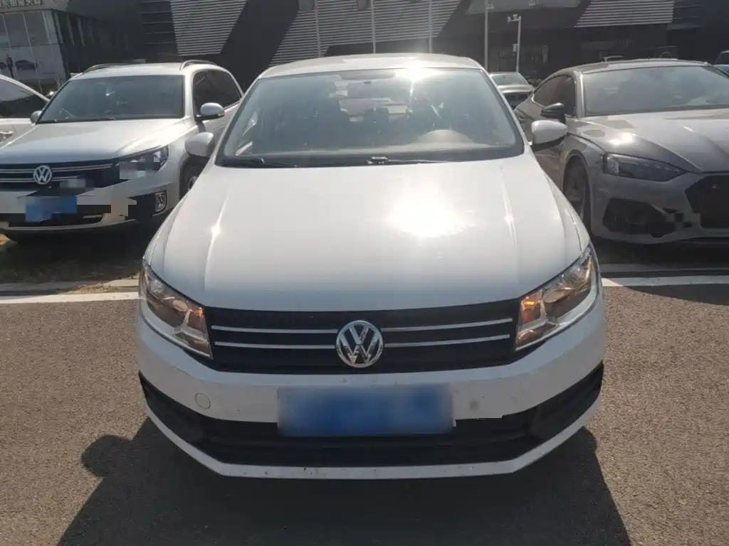 Volkswagen Santana — миниатюра 3