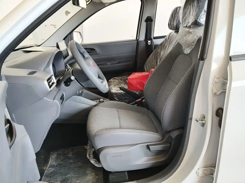 Wuling Hongguang EV — миниатюра 15