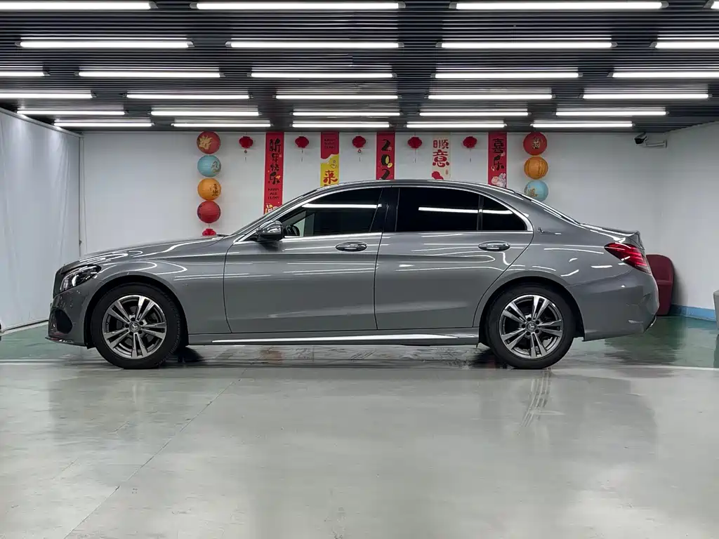 Mercedes-Benz C-Class — миниатюра 4
