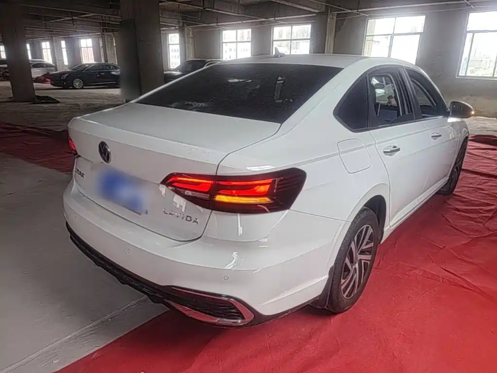 Volkswagen Lavida — миниатюра 7