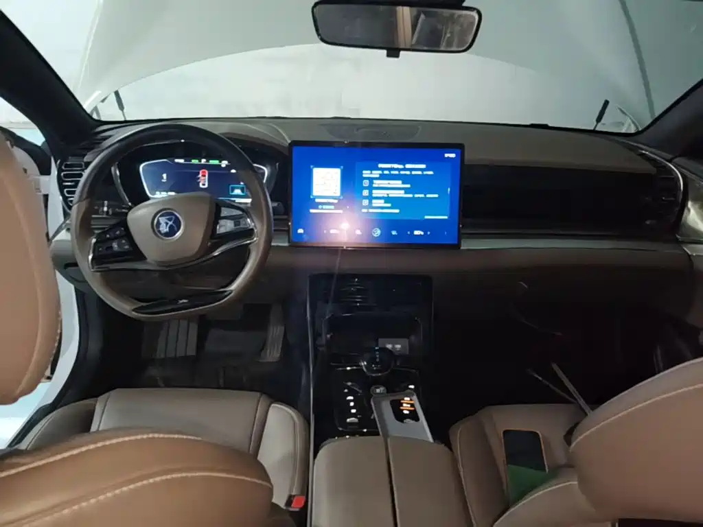 BYD Han — миниатюра 10