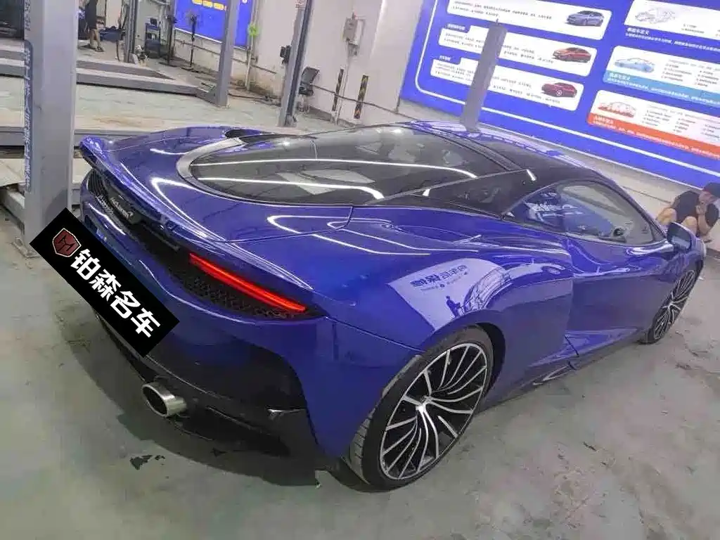 McLaren GT — миниатюра 5