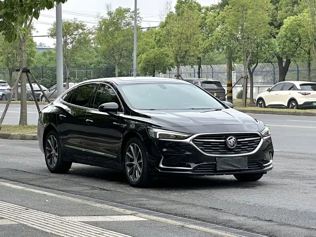 Buick LaCrosse — миниатюра 3