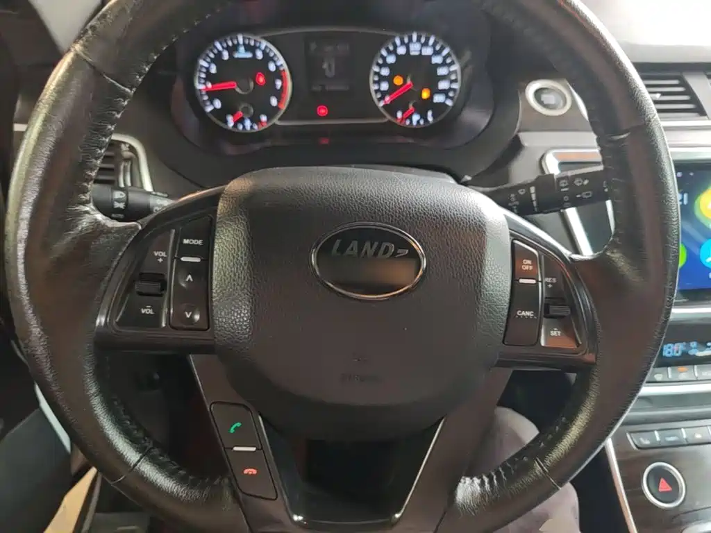 Landwind Landwind X7 — миниатюра 11