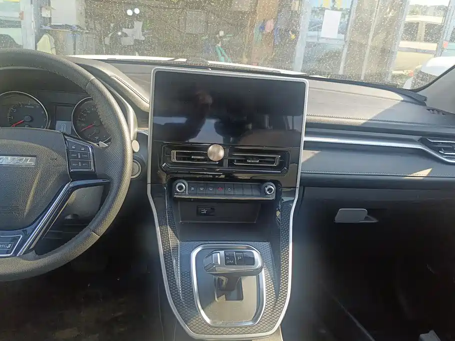 Haval M6 — миниатюра 13