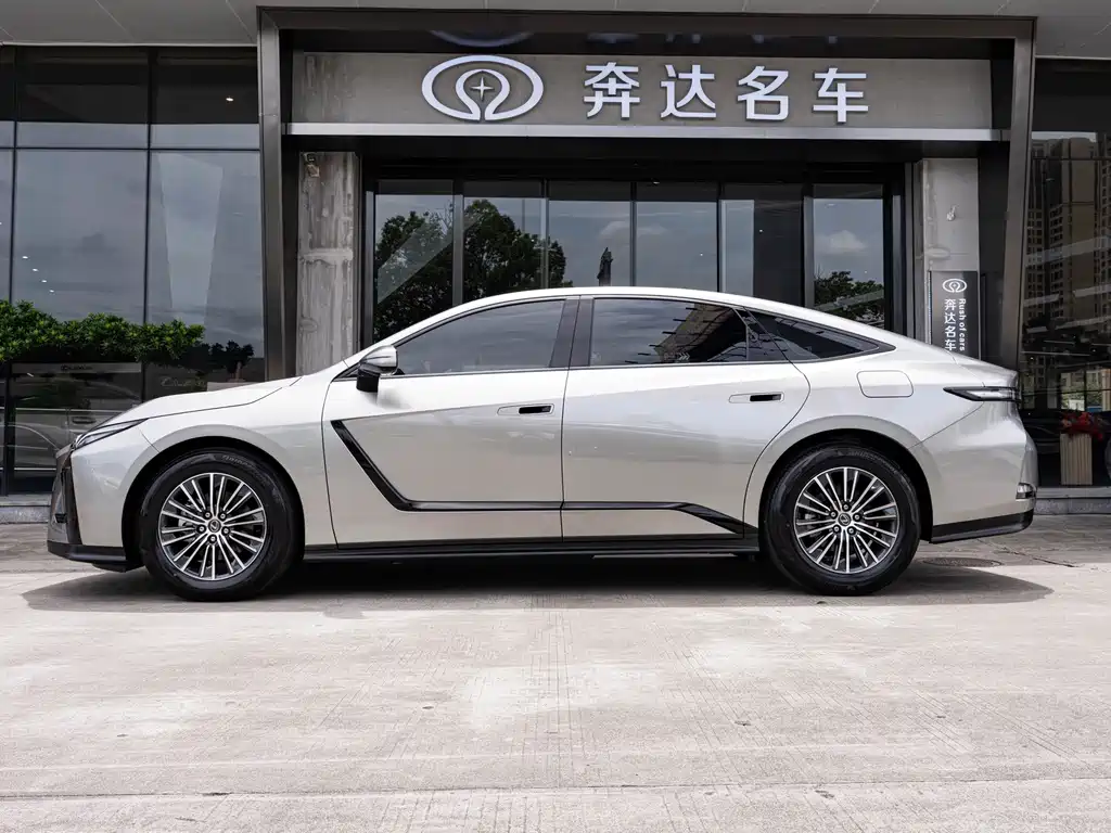 Lexus ES — миниатюра 4