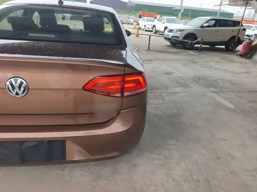 Volkswagen Lamando — миниатюра 8