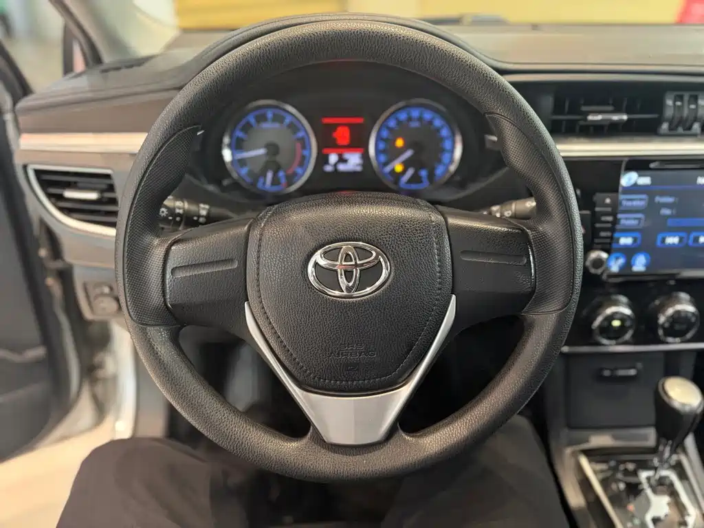 Toyota Corolla — миниатюра 12