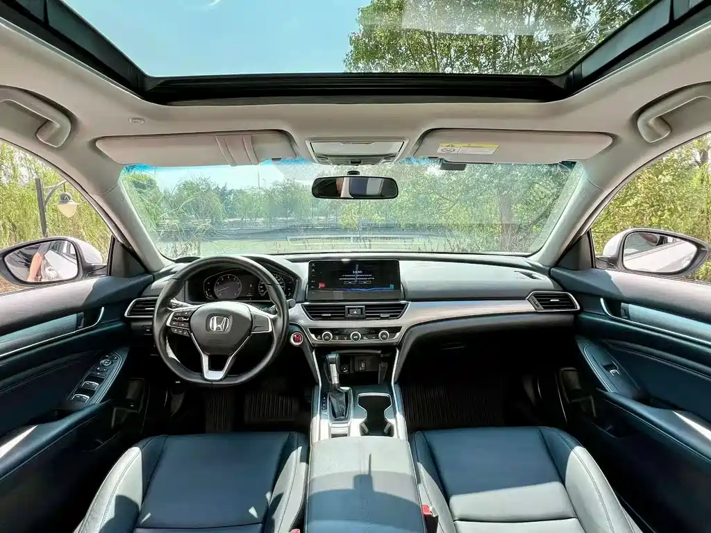 Honda Accord — миниатюра 4