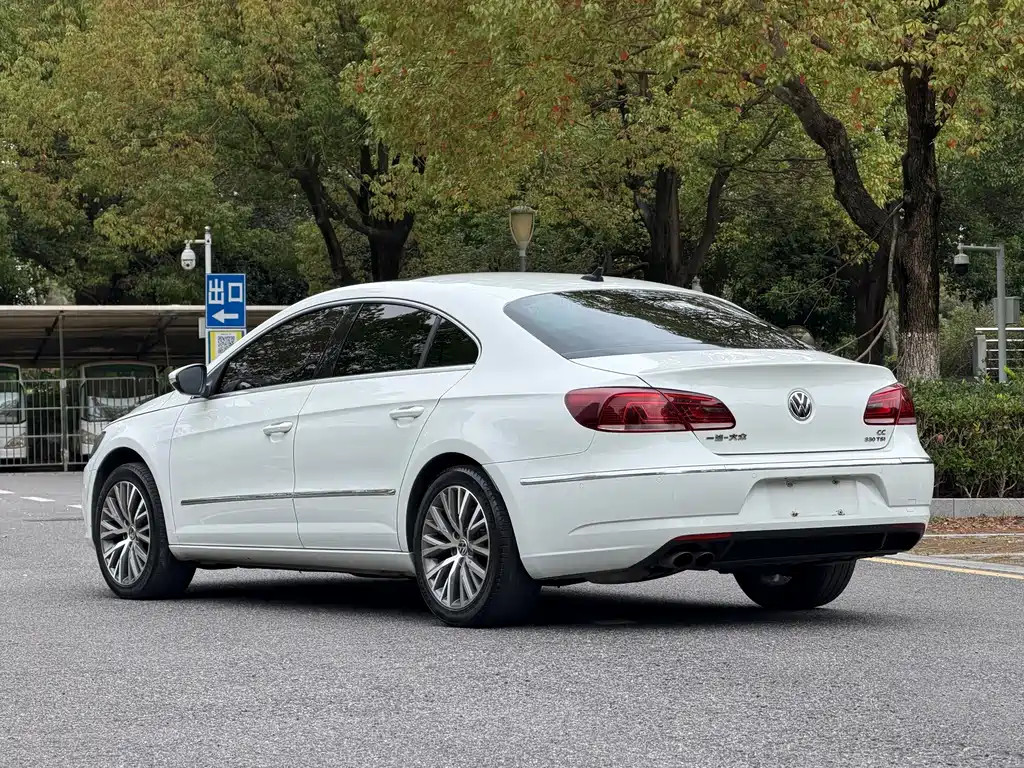 Volkswagen CC — миниатюра 4