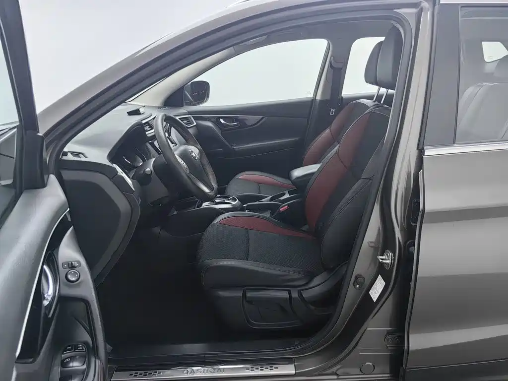 Nissan Qashqai — миниатюра 10