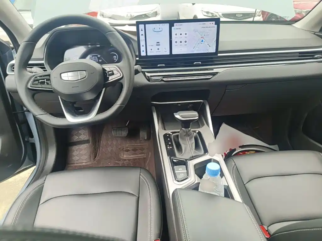 Geely Emgrand — миниатюра 10