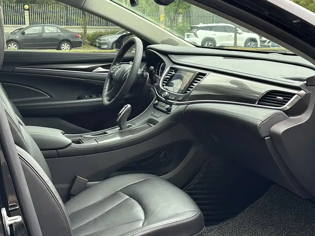 Buick LaCrosse — миниатюра 15