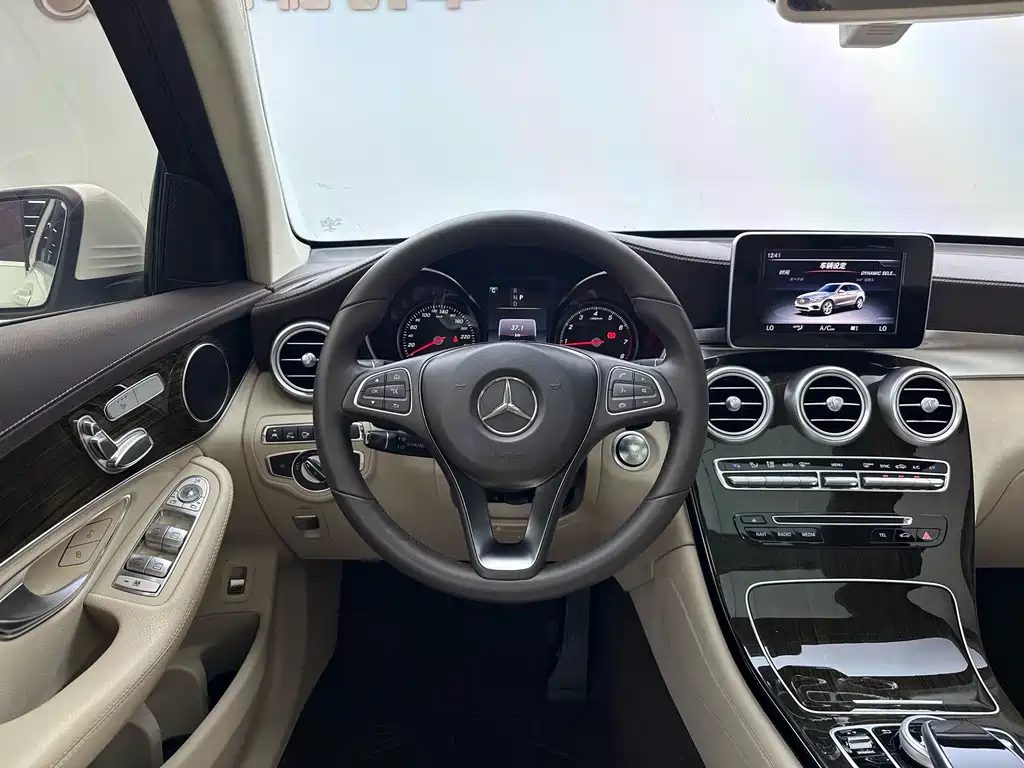 Mercedes-Benz GLC — миниатюра 6