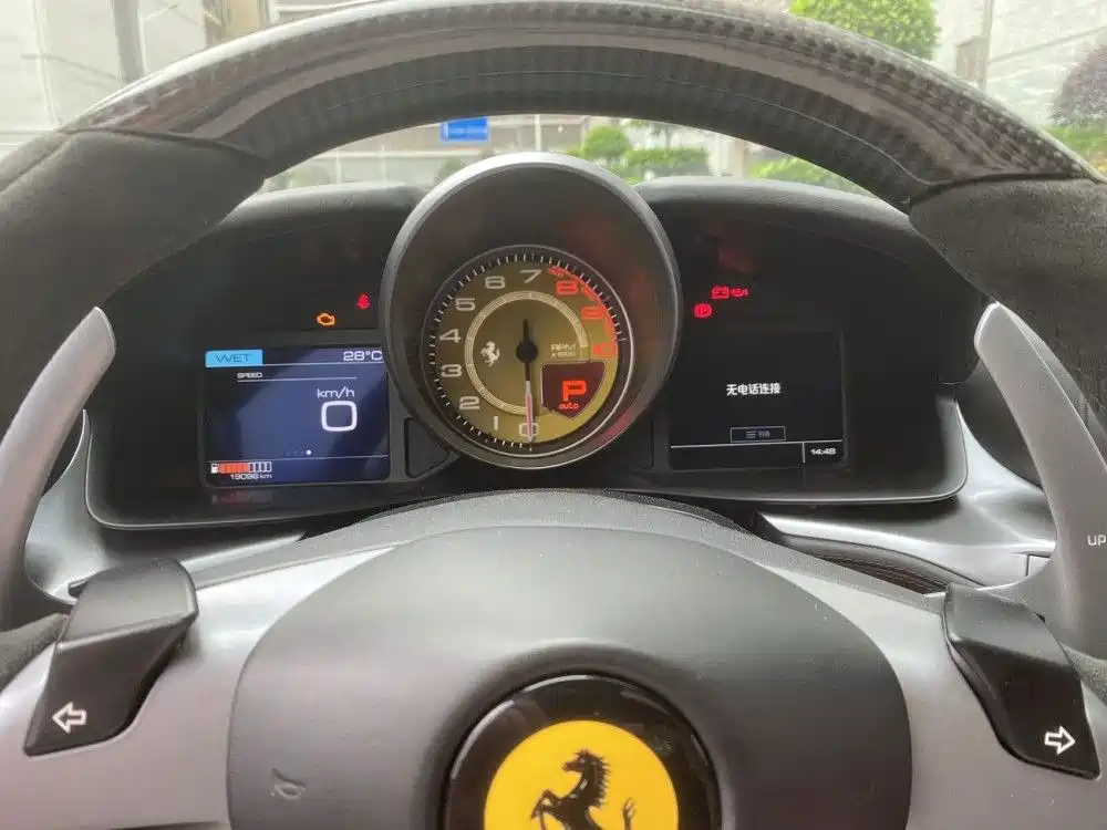 Ferrari GTC4Lusso — миниатюра 13