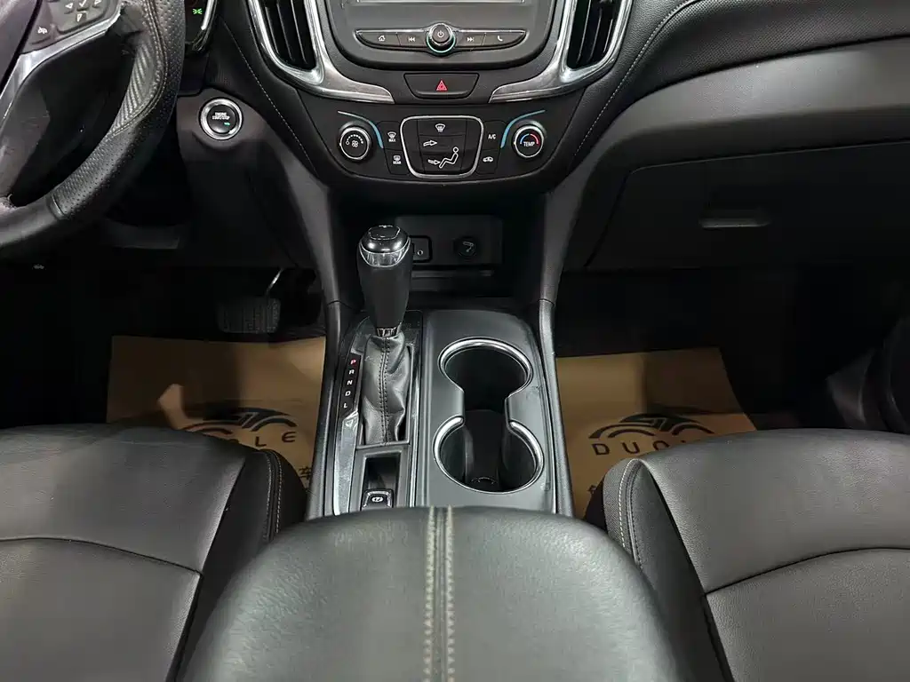Chevrolet Equinox — миниатюра 12