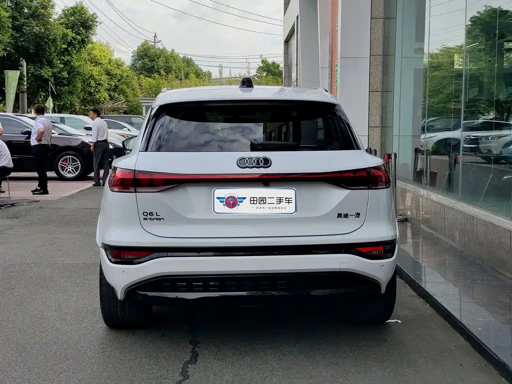 Audi AudiQ6L e-tron — миниатюра 5