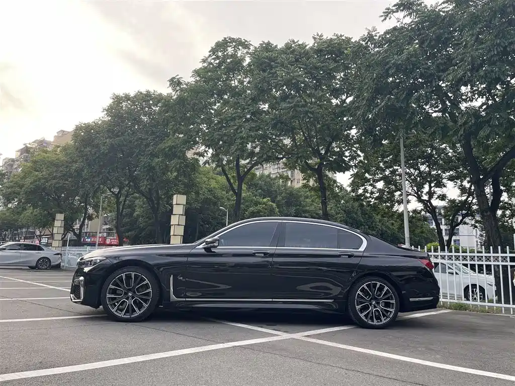 BMW 7 Series 7 2019 750Li xDrive V8 M Sport